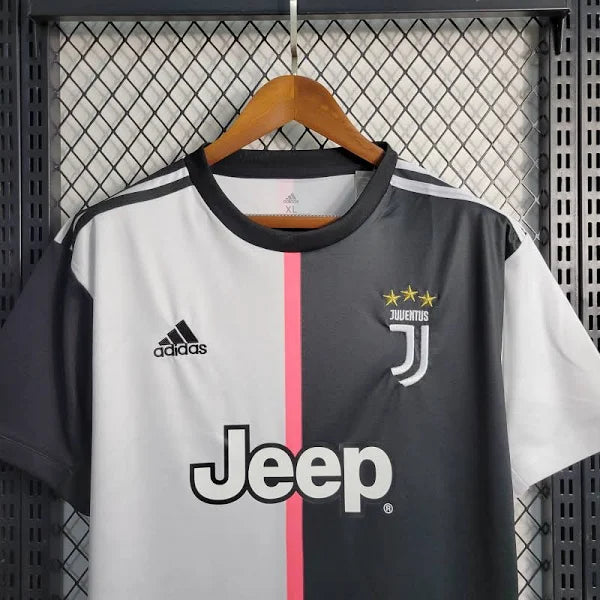 Camisa retrô Juventus 2019/2020